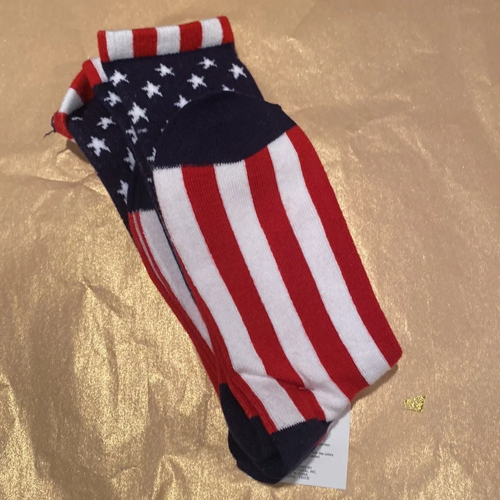 13:08  - (2 Pairs)  Stars & Stripes Patriotic Socks
